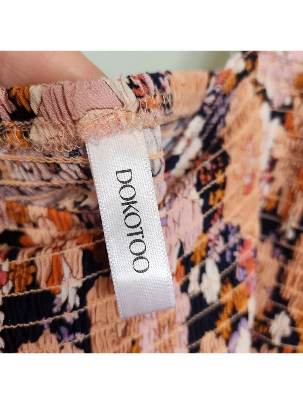 DOKOTOO FLOWER CHILD SMOCKED TOP WIDE LEG FLORAL JUMPSUIT POCKETS SIZE SM/MED - Picture 6 of 6